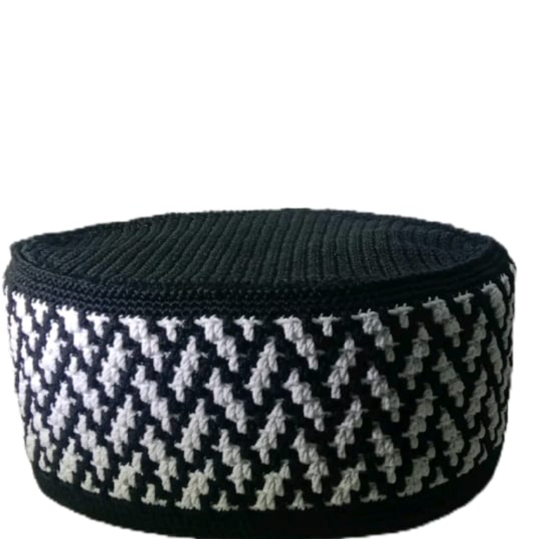 Kopiah/Peci Rajut Motif Mozaik Anyaman